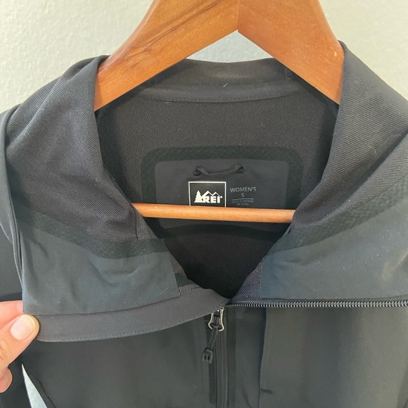 rei activator jacket